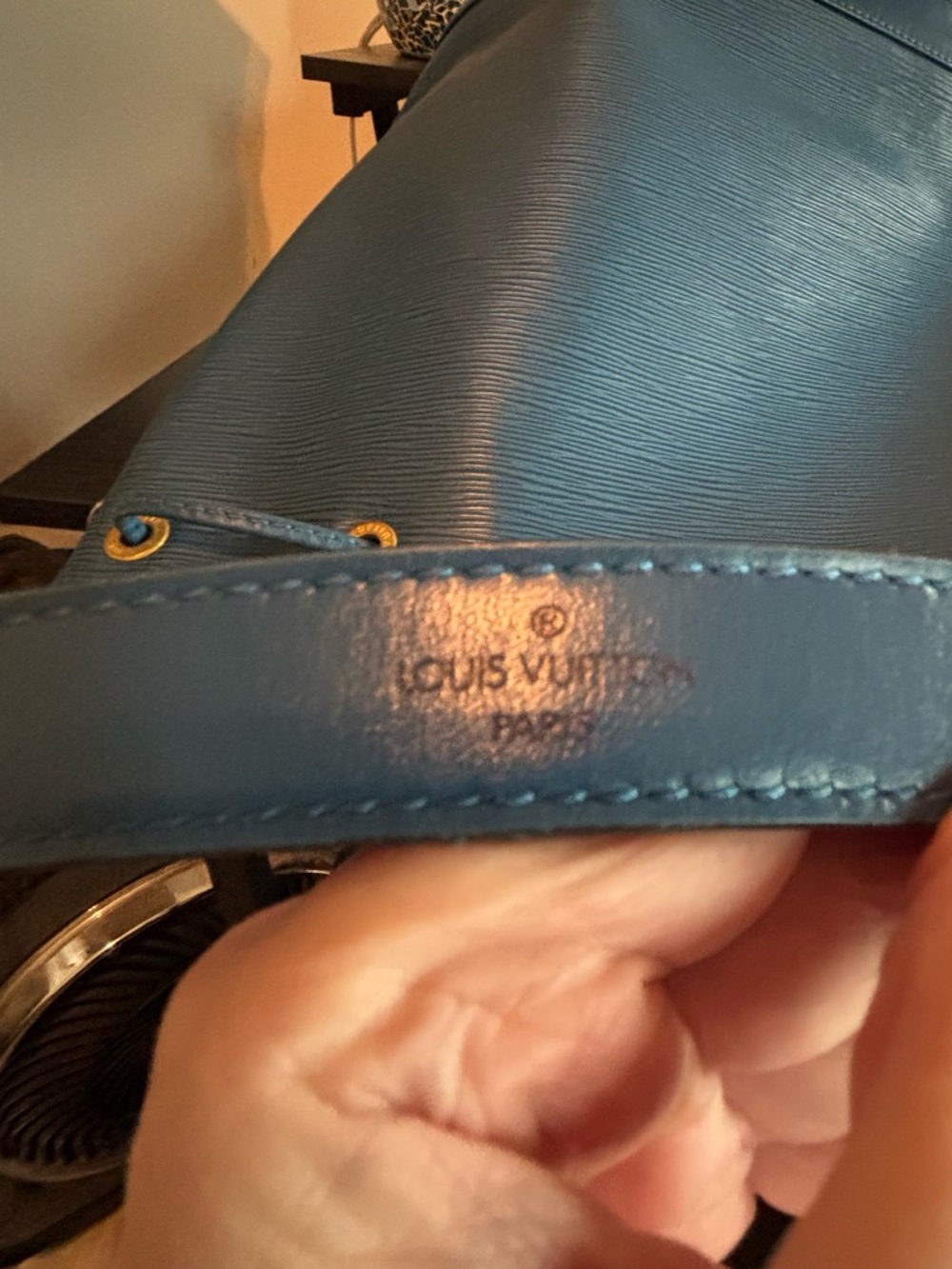 Authentic Louis Vuitton Toledo Blue Epi Leather Noé – Pristine Vintage Condition - Picture 9 of 11